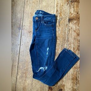 American Eagle distressed begging jeans size 2